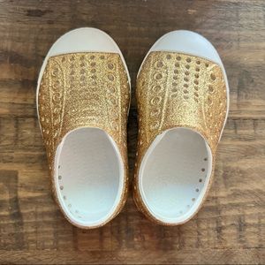 Native Jefferson Bling  Gold Glitter Toddler Sneaker